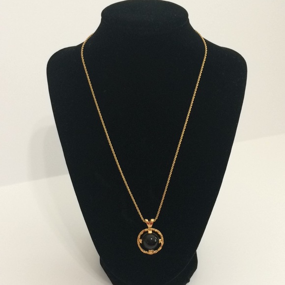 Jewelry - Necklace